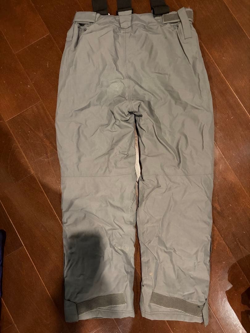 ダイワGORE-TEXウインタースーツフード付きジャケット 紫色